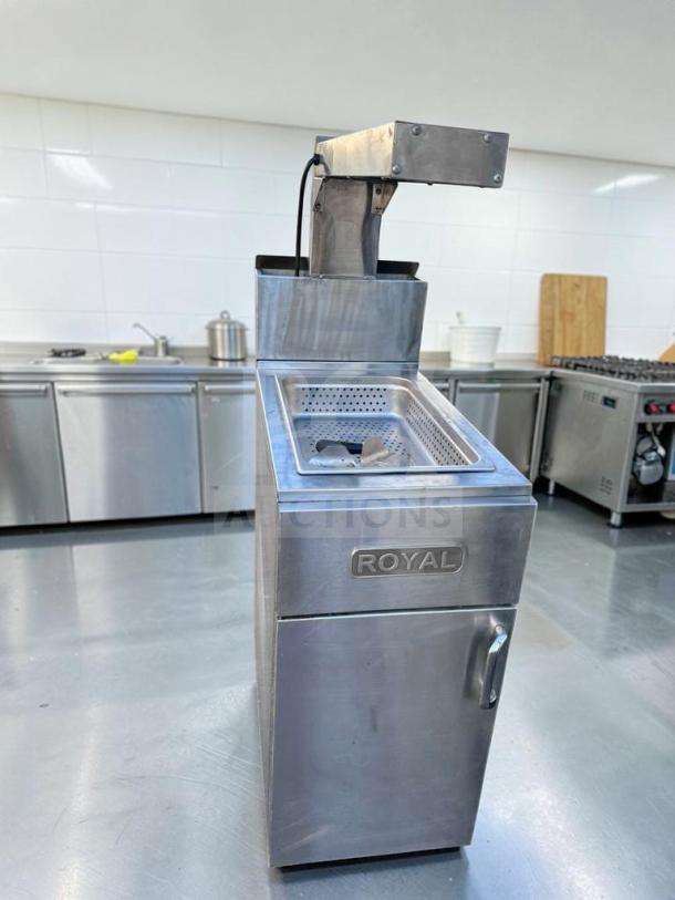 Royal stainless steel commercial fryer base, top-tier condition, model ROY-M-FRY-0915, fully tested, heavy-duty.