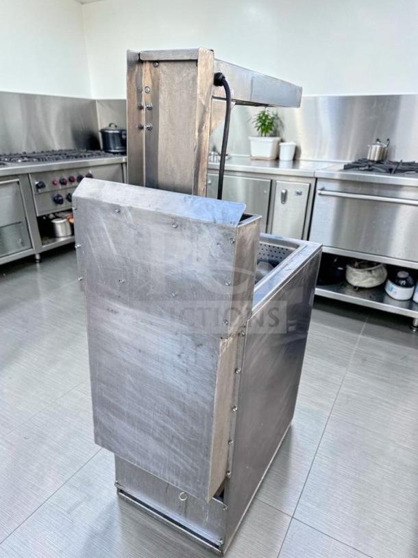 Royal Stainless Steel Commercial Fryer Base by Royal Range of California, model ROY-M-FRY-0915, in top-tier condition.