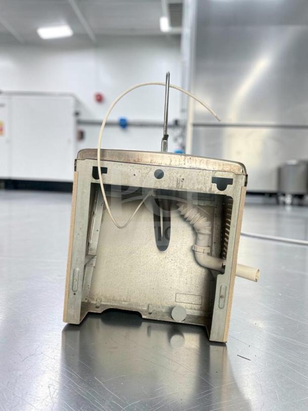 Sunroc ADA8ACB refrigerated drinking fountain, open view, showing internals. Top-tier condition, fully tested.