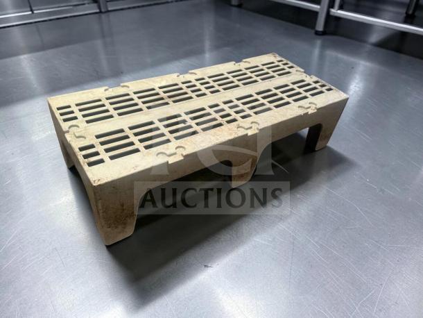 Cambro Dunnage Rack, superior condition, 12"x48"x21". Heavy-duty polypropylene, 3,000 lb capacity, ideal for food storage.