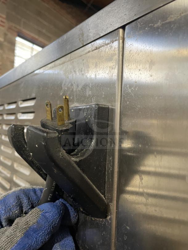 Alto-Shaam Combitherm 2020G stainless steel combi oven, natural gas, full roll-in rack, shown with power plug detail.