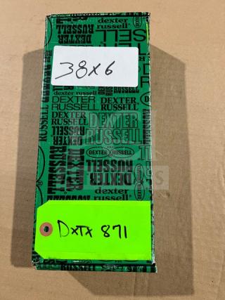 Dexter Russell S254 offset spatula in box. Features stainless steel blade and orange grip handle. Box marked "38x6" and "Dxta 871".