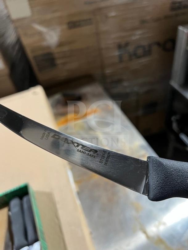 Dexter Russell Sani-Safe ST131-5, 6'' curved boning knife with stainless steel blade and black grip handle, new condition.