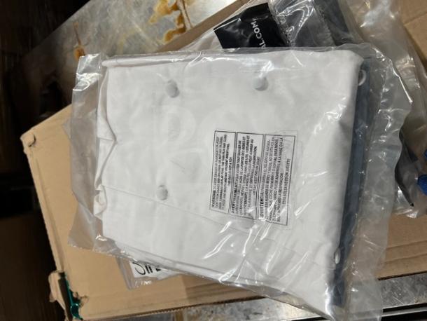 Chef Revival LJ025-2X chef jacket, new in packaging. Ladies style, white polyester/cotton blend, 2X size.