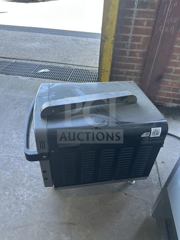 Goodf! TurboChef ENC2 countertop rapid cook oven, electric, digital controls, on legs. Model ENC2 SN: ENC2D12457.