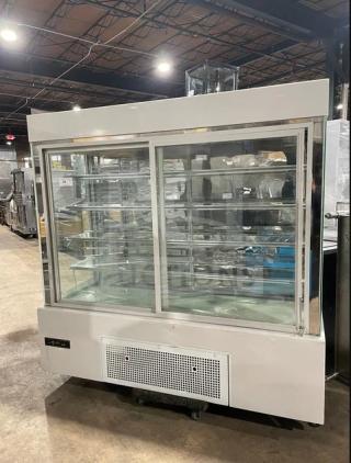 Commercial white multi-tier refrigerated bakery display case with double glass sliding doors, Model ZSGLLQ18, 220V.