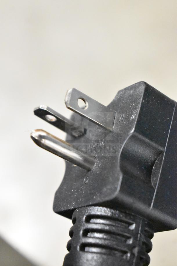 Close-up of power plug for Avantco 177CHSME32IM 32" Electric Countertop Cheese Melter, 208/240V.