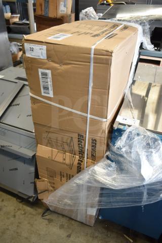 BRAND NEW SCRATCH AND DENT! ServIt 423EST3WOPB Three Pan Open Well Electric Steam Table with Partially Enclosed Base - 120V