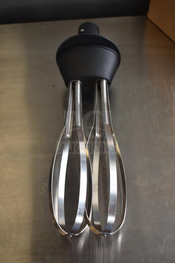 BRAND NEW AvaMix 928IBHDW10 heavy-duty immersion blender with 10" whisk; variable speed, 1 1/4 hp. Visible scratches.