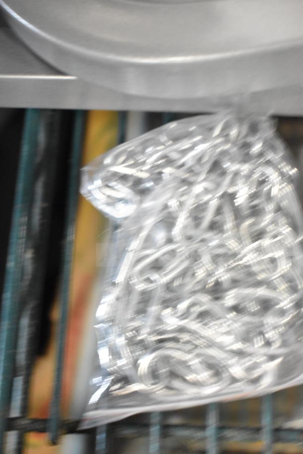 Brand new ServIt 423BLS3 Suspension Bar 3 Bulb Heat Lamp, 120V, with visible scratches and dents, model tag included.