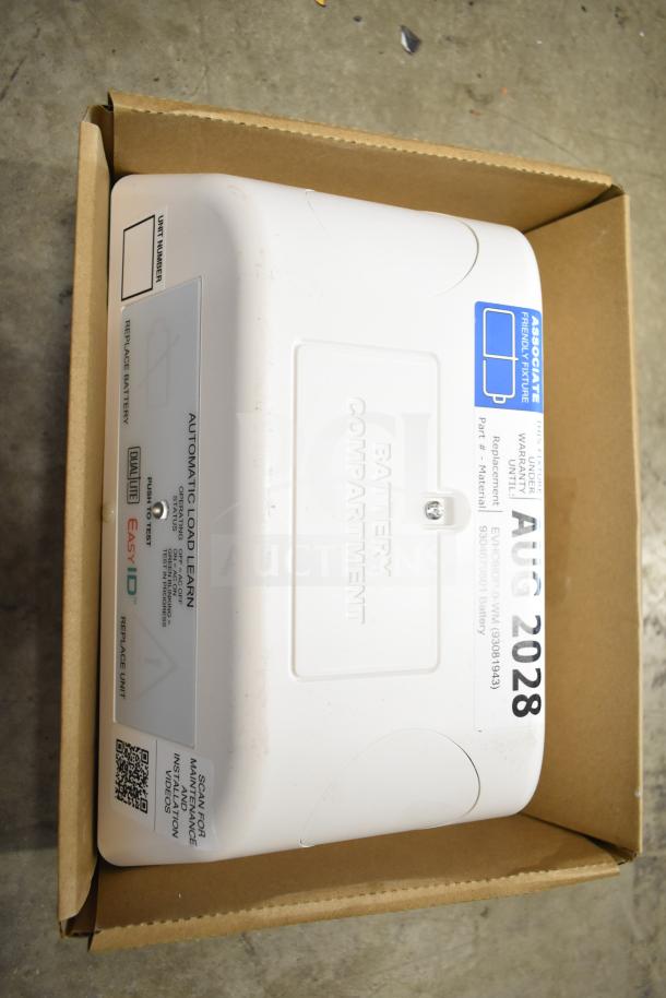 Box showing DualLite EVODW Double Remote Head Light, new condition. Label indicates warranty until Aug 2028.