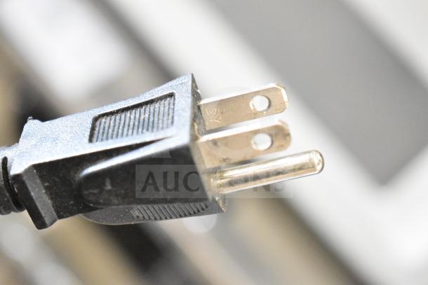 VacPak-It 186VME16SS vacuum packaging machine plug, showing 120V, 1-phase compatibility.