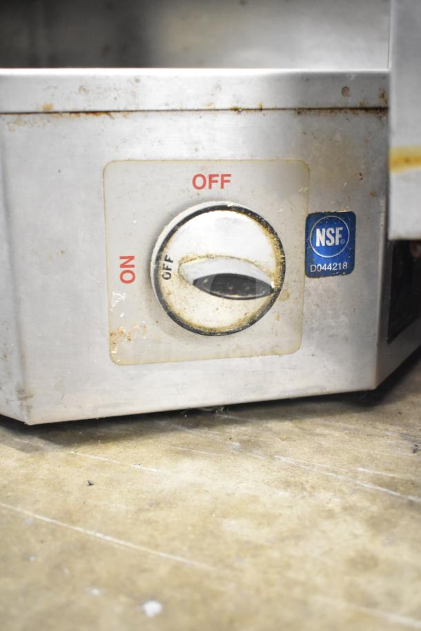 Autodoner 3PG countertop vertical broiler, natural gas, 30,000 BTU. Features on/off dial and NSF certification mark.