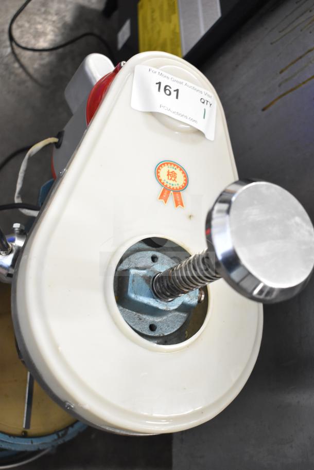 2022 CH-IS700 Commercial Ice Shaving Machine, electric countertop, model CH-IS700, excellent condition, visible label.