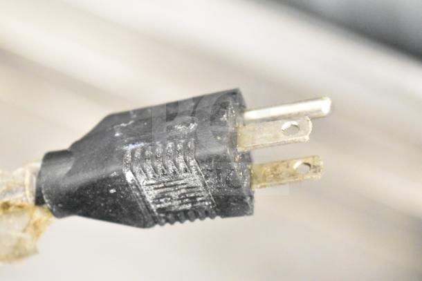 Black power plug for Hoshizaki Commercial Undercounter Ice Machine, 115 volts, 1 phase.