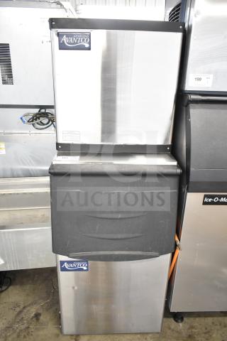 Avantco Commercial Ice Head on Avantco 194BIN23022, 275 lb capacity ice bin, stainless steel, logo visible, used condition.