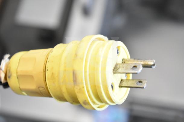 Jaccard VA2000GRT meat slicer plug, commercial, 110V, 1 phase, yellow, suitable for countertop use.