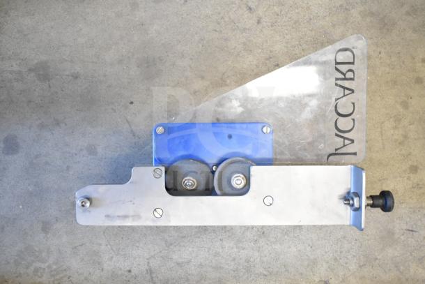 Scharfen VA2000 GR Commercial Meat Slicer Stacker, 110V, 1 Phase, durable construction, shows operational components.