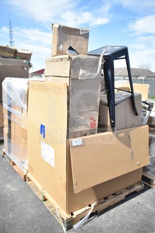 Cardboard boxes on pallet with scratch and dent items including a stool and sink; visible labels and packaging.