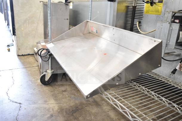 Marshall Air Systems commercial warming shelf, stainless steel construction, 115 volts, 1 phase, clean condition.