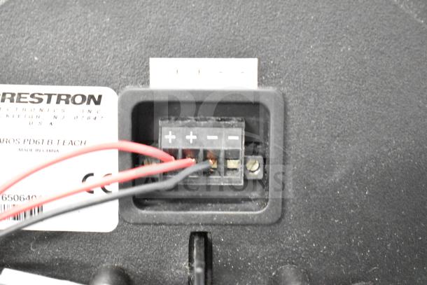 8 Speakers including 1 QSC AD-S6T and 7 Crestron SAROS PD6T-B-T-EACH shown with connection ports and labels.