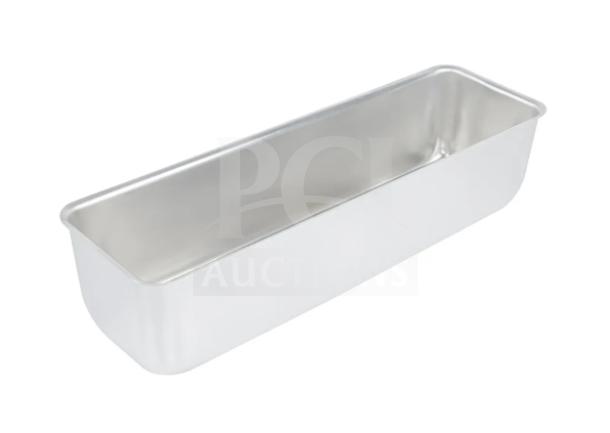Brand new Vollrath Wear-Ever Series aluminum angel cake/loaf pan, model 5216. Commercial quality, 1.5 lb capacity.