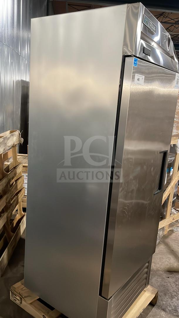 True T-23-HC stainless steel refrigerator, one door, scratch & dent condition, Energy Star, poly-coated wire rack, model T23HC.