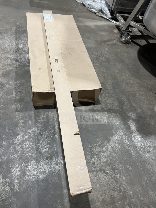 Brand new Eagle 2148E commercial green epoxy-coated wire shelf in box. Sealed packaging ensures pristine condition.