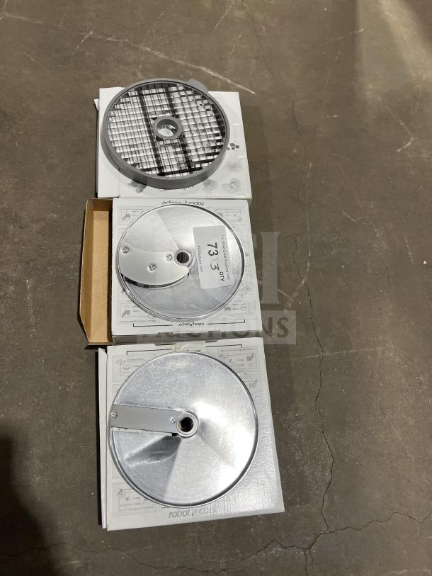 Robot Coupe 28131 slicing disc, 9/16" size, brand new in box, commercial use. Includes labels and packaging.