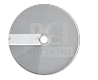 Brand new Robot Coupe 9/16" slicing disc, Model 28131, in box. Ideal for commercial use, pristine condition.