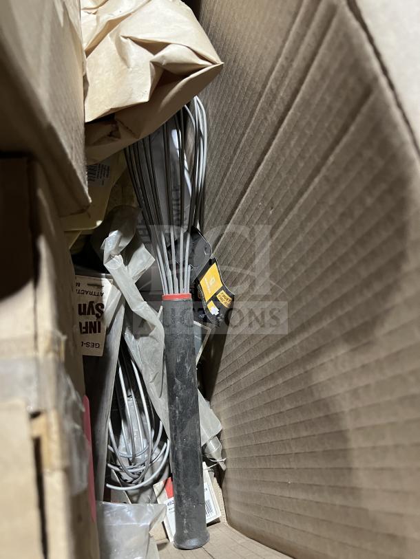 Mixed pallet of commercial kitchen items including Casa Nova serving plates, Madera trays, Evo oil sprayers, and more.