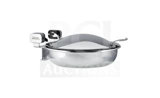 Brand new Spring USA 4 Qt stainless steel round induction chafer; polished finish, built-in hydraulic system, original box.