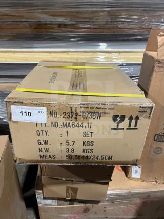 Spring Round Sauteuse Server Inserts, Model 2372, brand new in box, weight 3.8 kg, dimensions 58.5x44x24.5 cm.