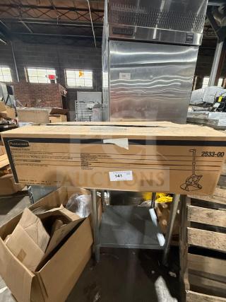 Rubbermaid Heavy Duty Dust/Waste Pan in box, model 2533-00. Brand new condition. Box labeled for quantity 141.