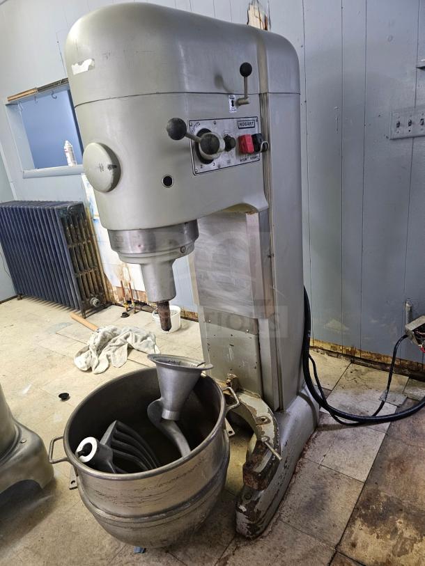 HOBART N-802 80Qt commercial mixer, 230V, with attachments. Features control panel, signs of wear on the body, heavy-duty construction.