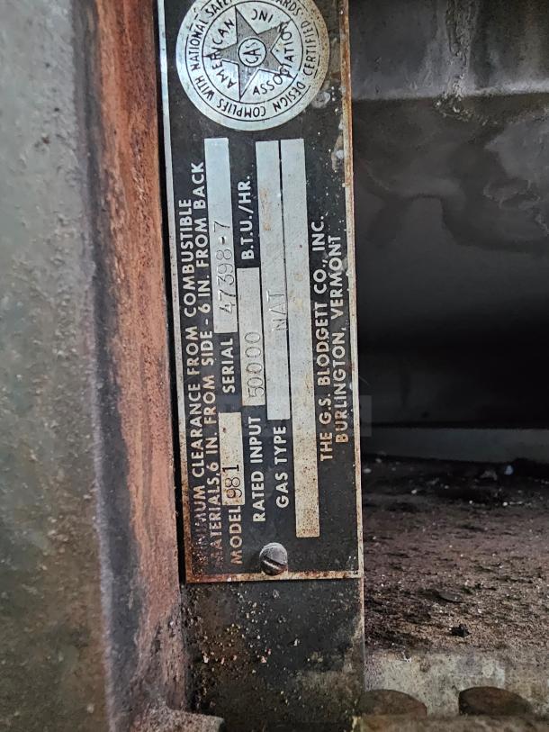 Blodgett 981 natural gas double deck oven label showing model, serial number 47308-7, and 50,000 BTU/hr rating.