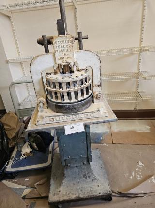 Antique Dutchess Tool Co. dough divider, cast iron, worn finish. Marked "DUTCHESS TOOL CO. FISHKILL-ON-HUDSON." Item #35.