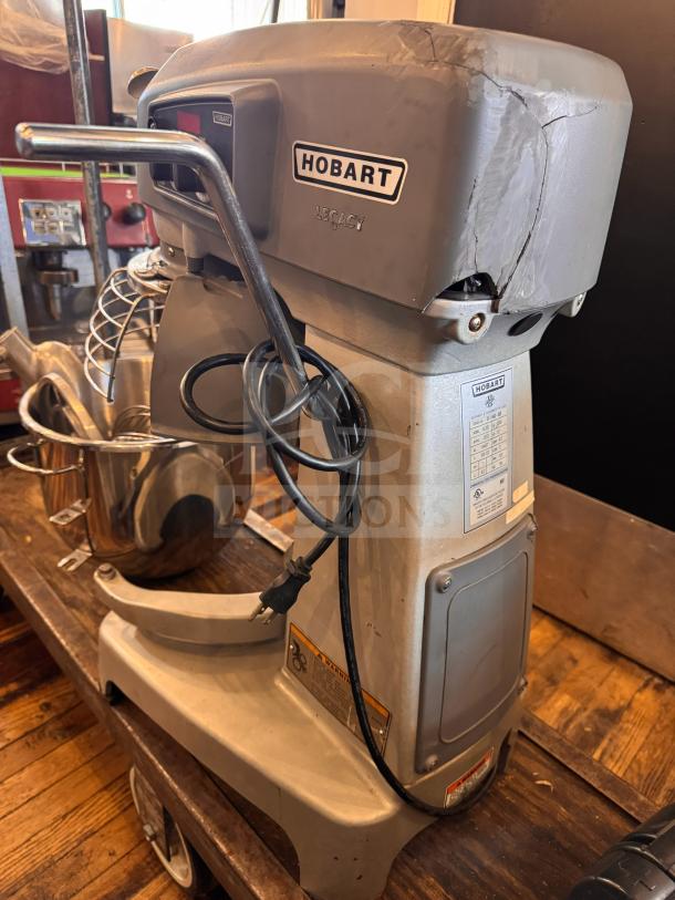 Hobart HL200 Legacy 20-Quart Mixer, visible crack on right side, tested and working. Labels intact.