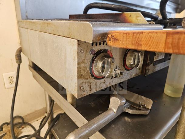 STAR MAX 2-burner electric cooktop, visible wear, dual control knobs, used condition, model label intact.