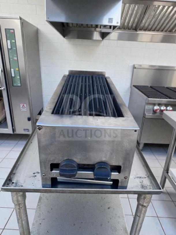 Commercial Grade 24" Gas Charbroiler, stainless steel, lava rock grill, outstanding condition, fully tested, model CHR-M-GRL-0468.