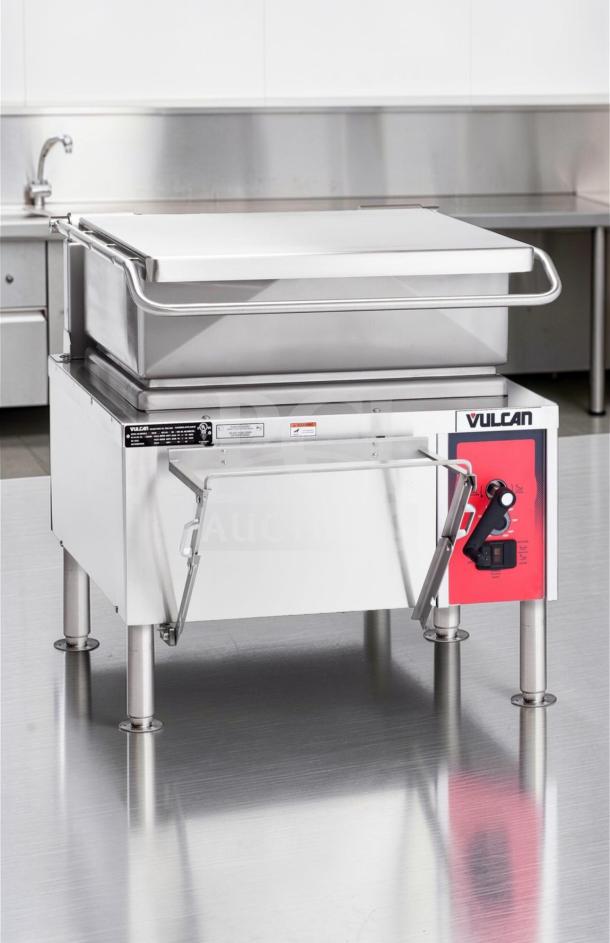 Vulcan VG30-NAT 30 Gallon Gas Tilt Skillet in outstanding condition, 90,000 BTU, stainless steel, fully operational.