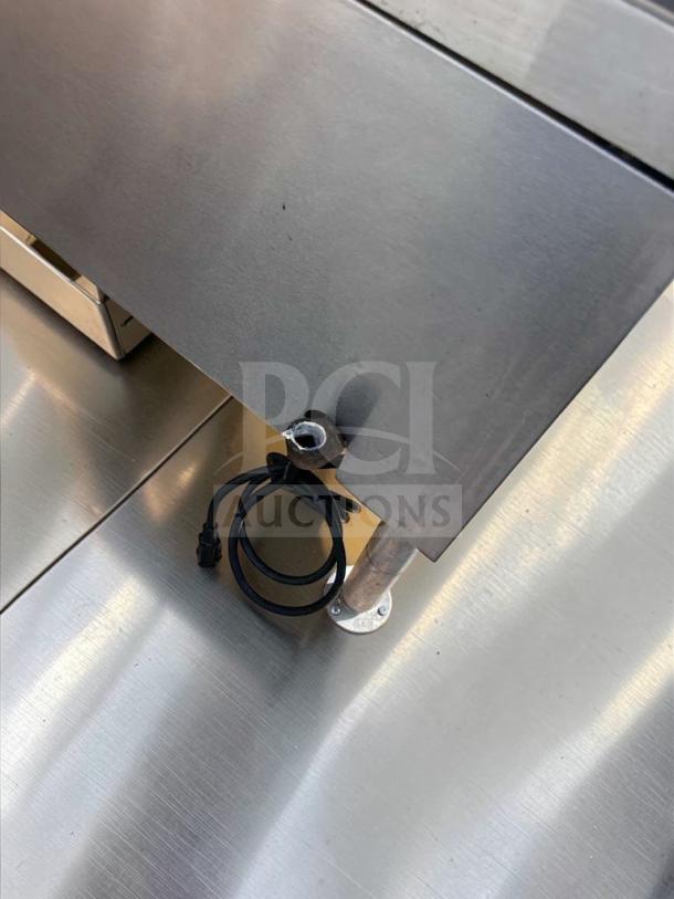 Vulcan VG30-NAT 30-gallon gas tilt skillet in outstanding condition. Features 90,000 BTU, natural gas, fully operational.