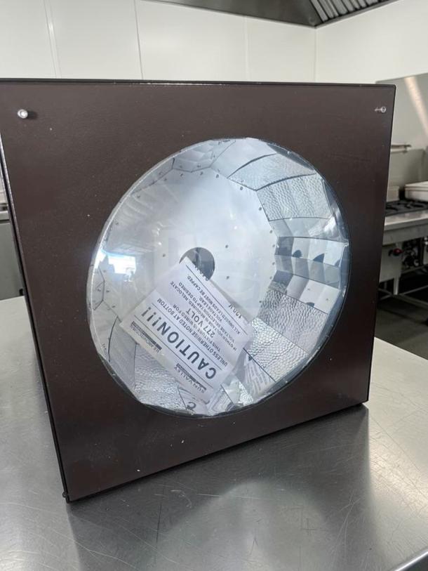 New Sun Valley 24x24 architectural ceiling light fixture, reflector housing, model SUN-S-LGT-0712, 277V, fully tested.