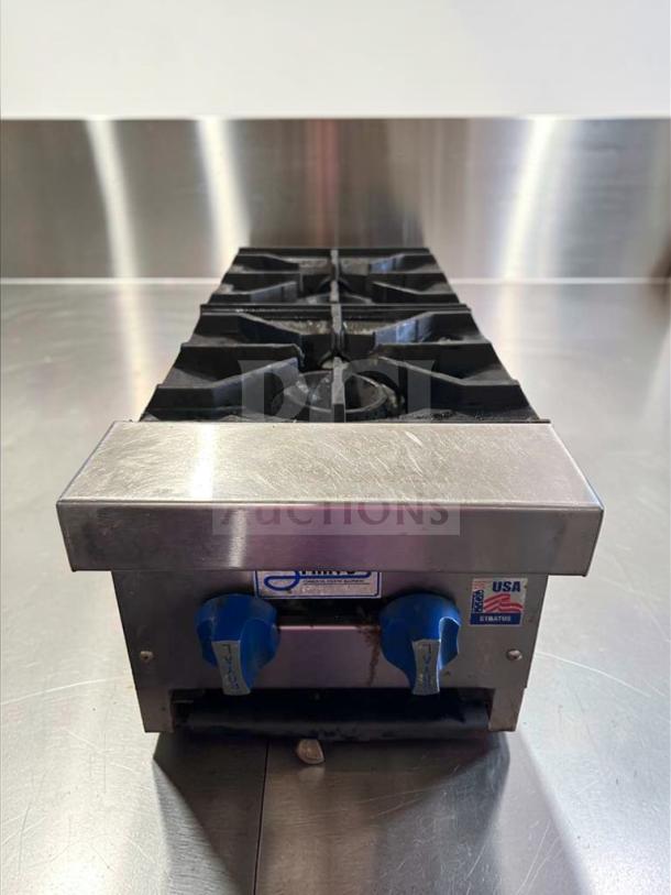 Stratus Commercial 2-Burner Gas Hot Plate with heavy cast iron grates, ETL listed, fully operational, exceptional condition.
