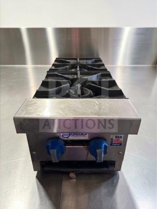 Stratus Commercial 2-Burner Gas Hot Plate with heavy cast iron grates, ETL listed, fully operational, exceptional condition.