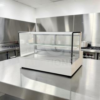Immaculate RPI Industries VICD3-20-R-SQ-SC-CT refrigerated display case, glass merchandiser, commercial grade, 115V.