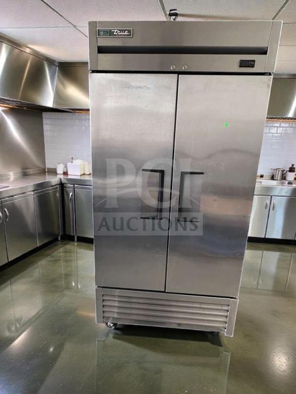 Prime Condition True T-35-HC commercial refrigerator, two-section, solid doors, stainless steel, 115V, fully tested.