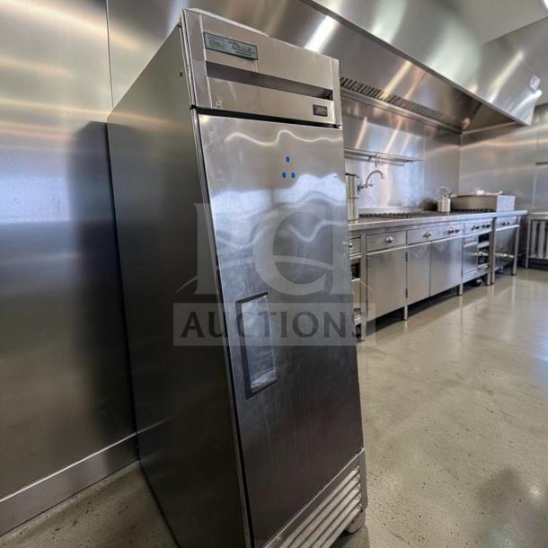 True T-23-HC single door stainless steel commercial refrigerator, superior condition, energy efficient, fully tested.