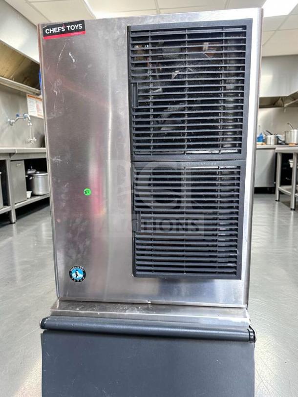 Hoshizaki KM-520MAJ commercial ice machine, air-cooled, stainless steel, 556 lb/day, top-tier condition, fully tested.