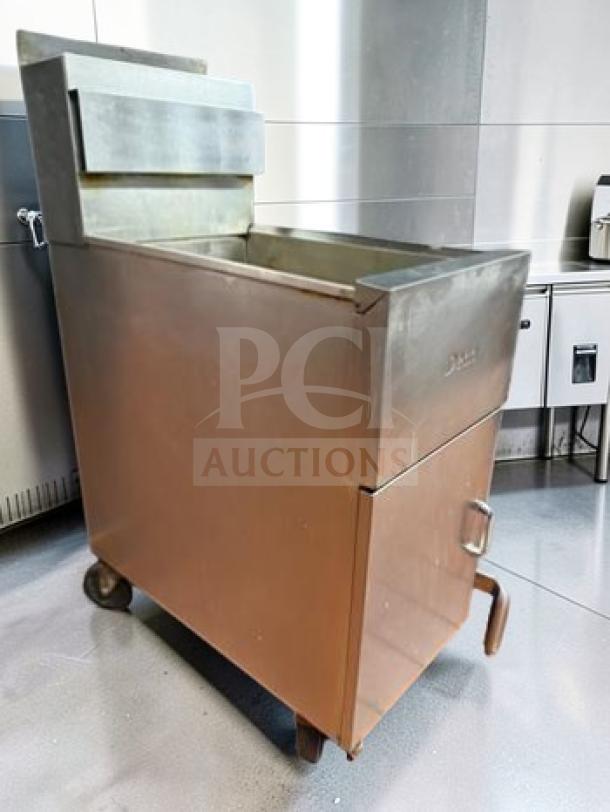 Elite condition Dean SM140GNSC gas fryer, stainless steel, high capacity, floor model, fully tested, branded "Dean".
